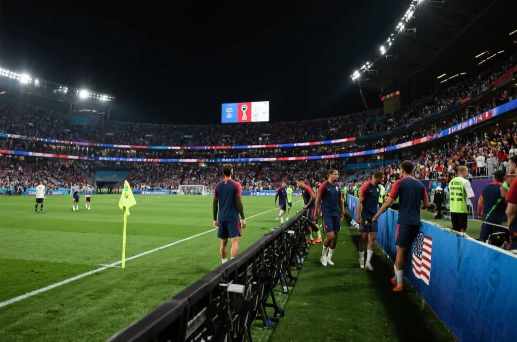 2026世界杯预测美国完整赛程：主场加持下，是高歌猛进，还是一场情绪过山车？
